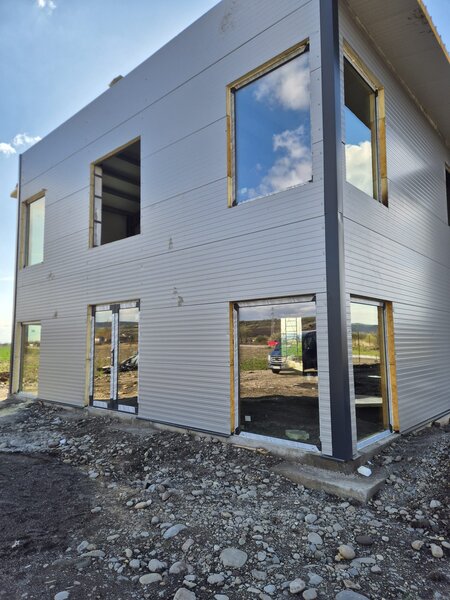 Ferestre PVC si aluminiu performante  izolatie si economii energie